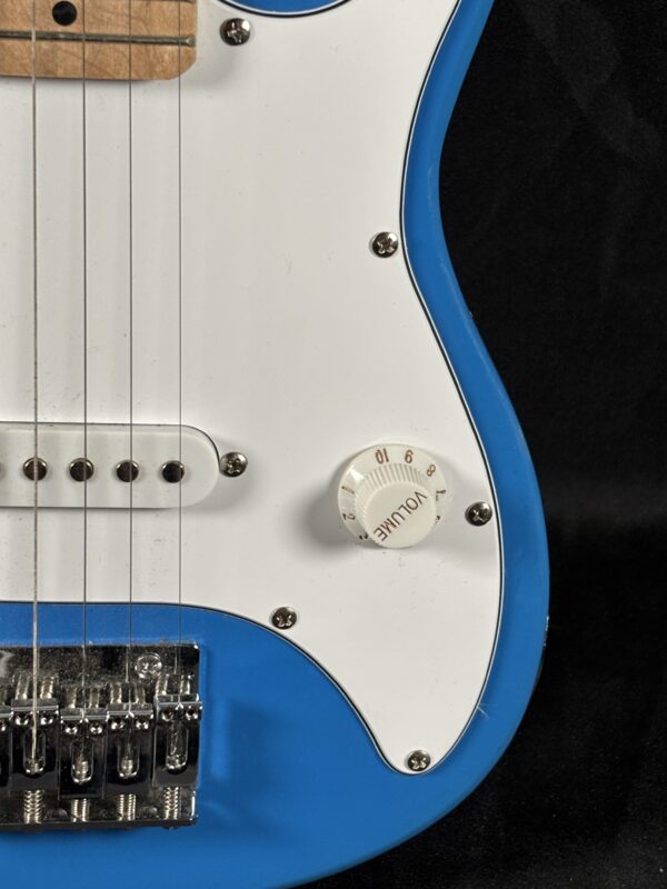 Item#25 (Electric Kids Guitar) - Image 7