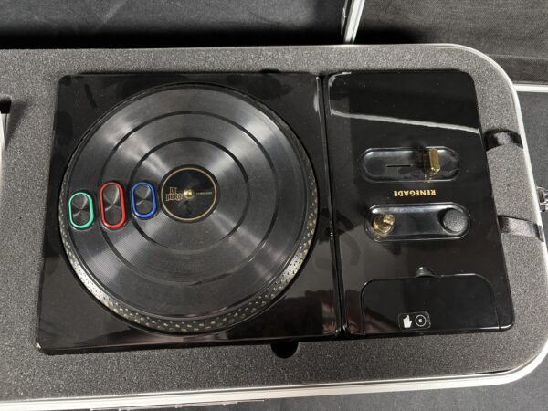 Item #28 (Guitar Hero DJ Table) - Image 3