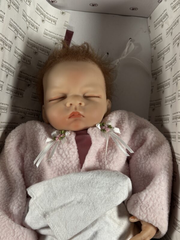 Item#29 (The Ashton - Drake Galleries Doll) - Image 4