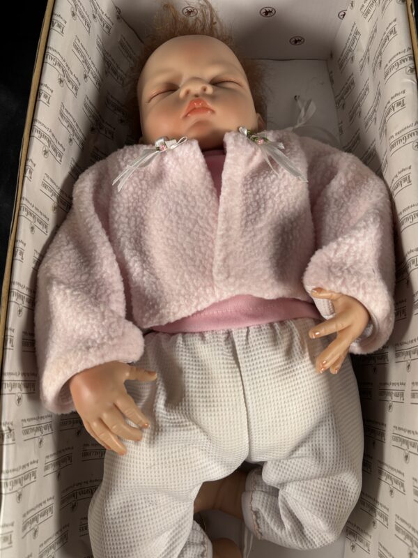 Item#29 (The Ashton - Drake Galleries Doll) - Image 8
