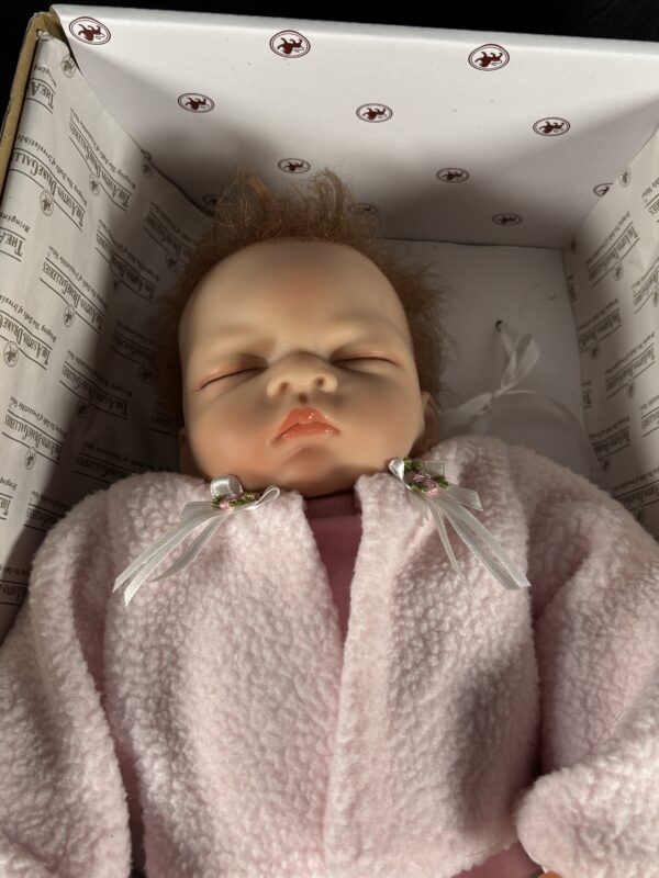 Item#29 (The Ashton - Drake Galleries Doll) - Image 10