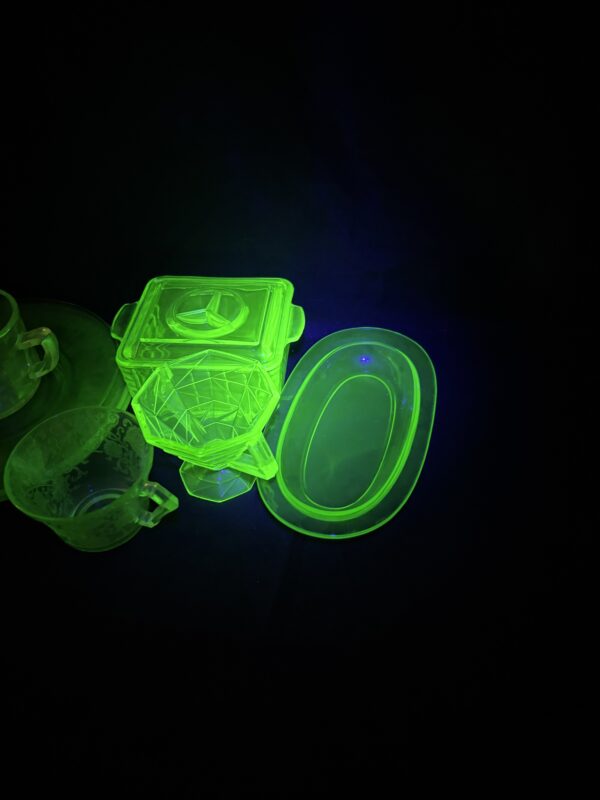 Item#33 (Uranium Glass Bundle) - Image 5