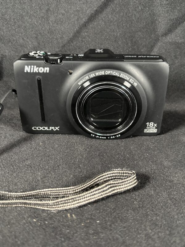 Item#21 (Nikon Camera)