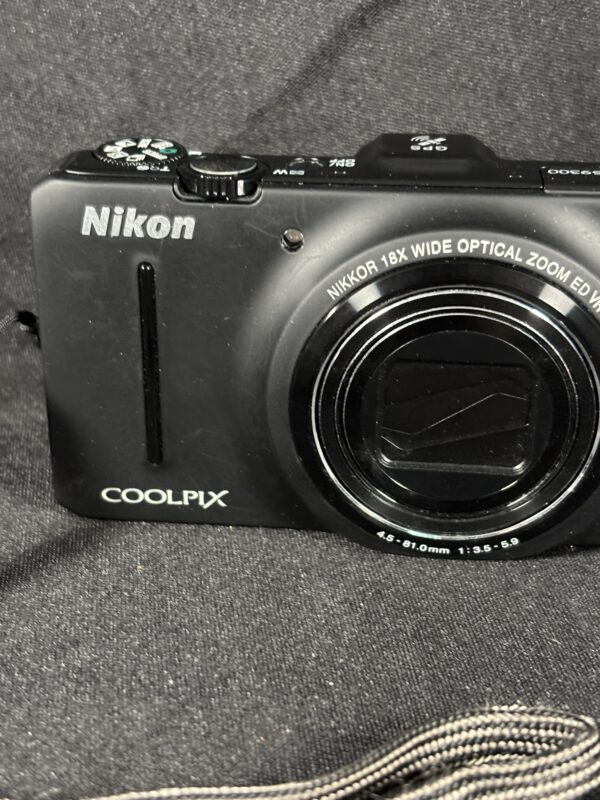 Item#21 (Nikon Camera) - Image 2
