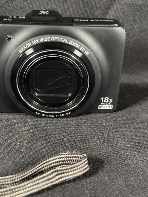 Item#21 (Nikon Camera) - Image 3