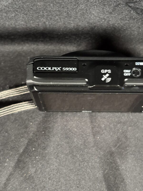Item#21 (Nikon Camera) - Image 4
