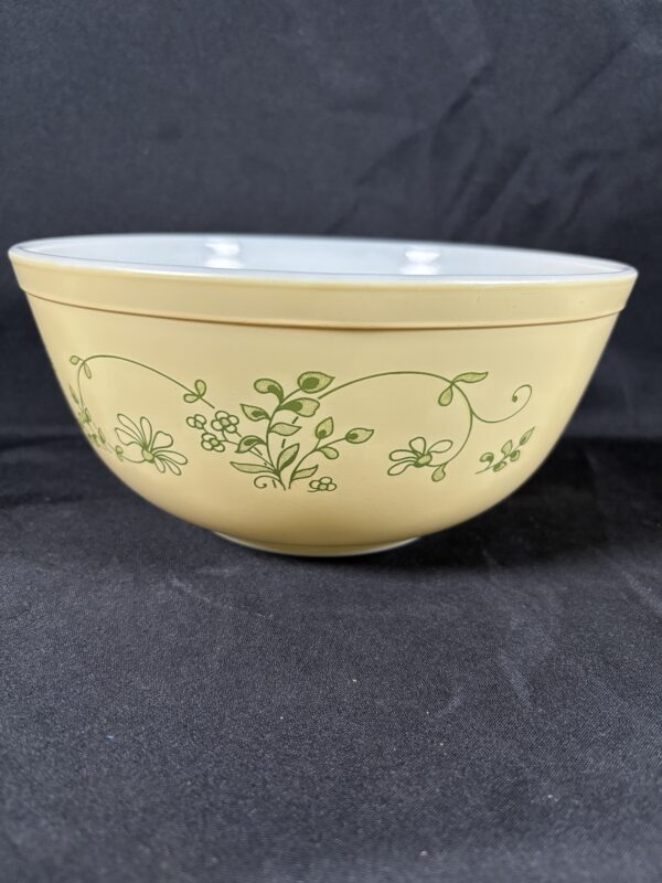 Item#26(Pyrex Bowels) - Image 3