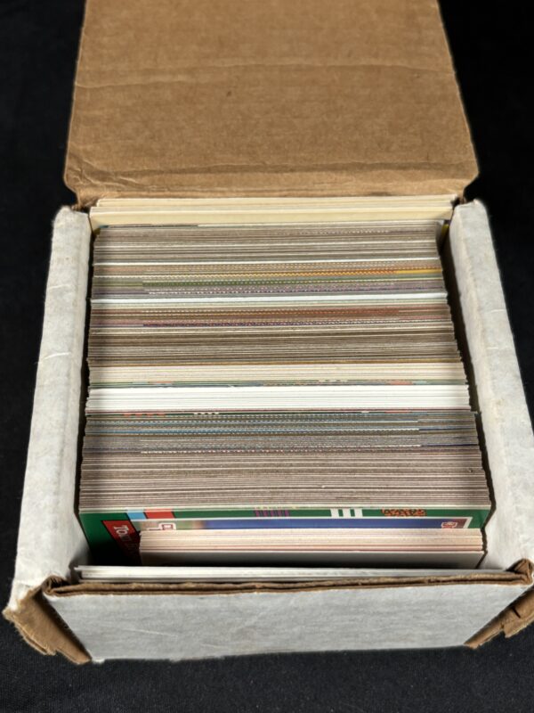 Item#31 (Baseball Cards) - Image 4