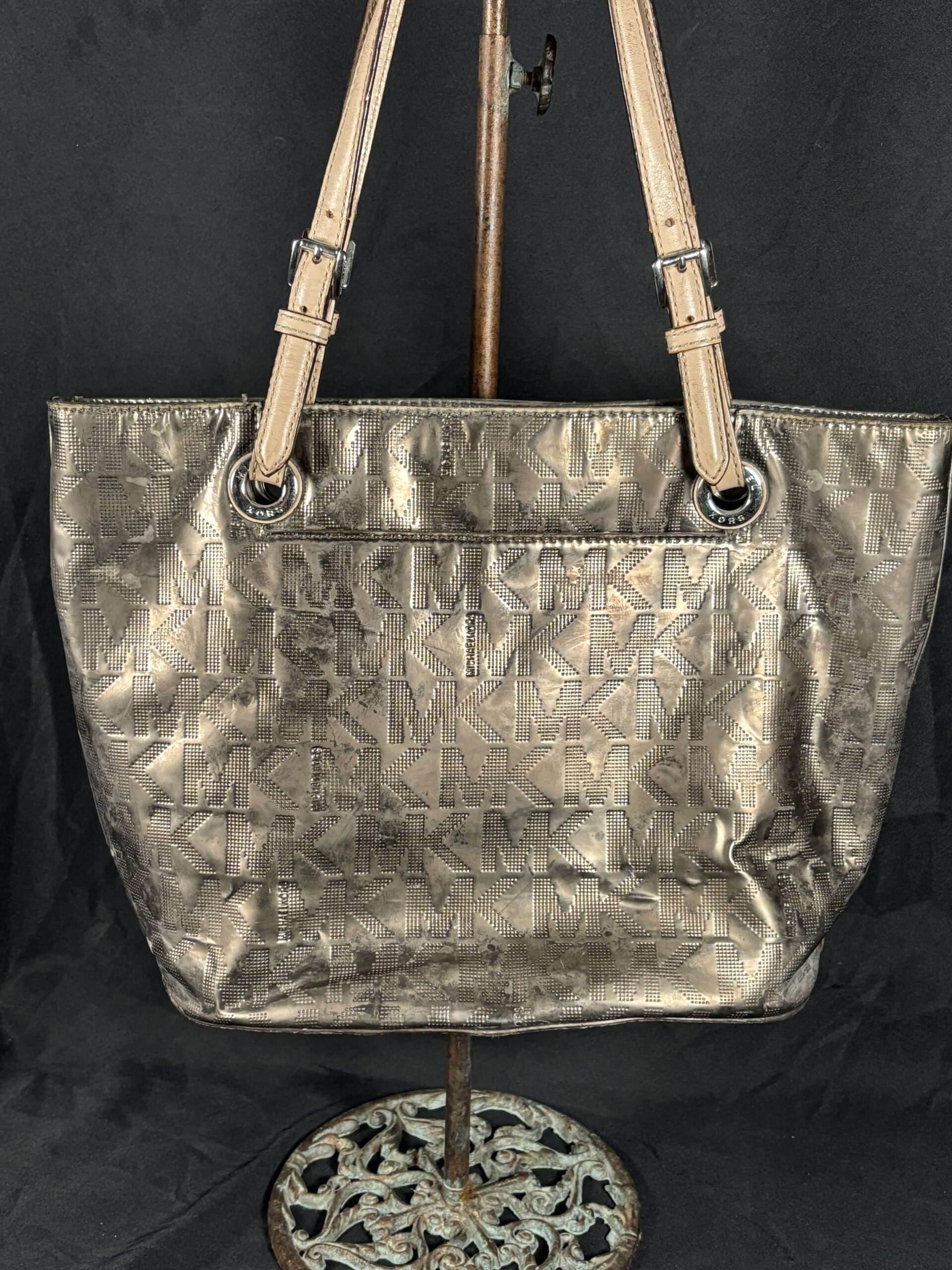 Re-auction (Michael Kors Purse - Gold) - Image 6