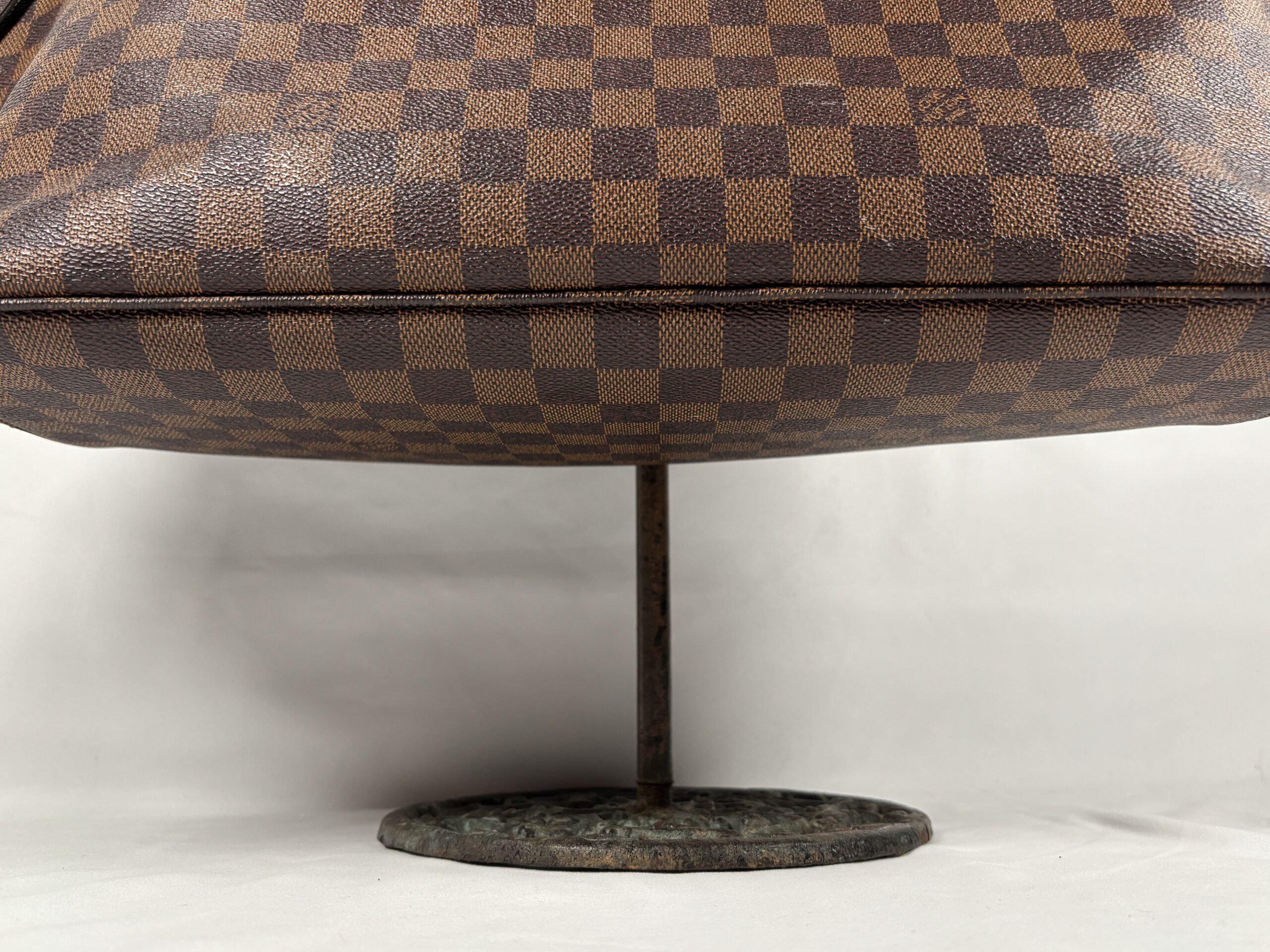 Louis Vuitton Purse - Brown (Item#19) - Image 6